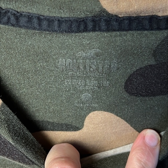 Hollister Must have collection Men Camo Print T-Shirt M S/S Y2K Streetwear Casua - Picture 4 of 6